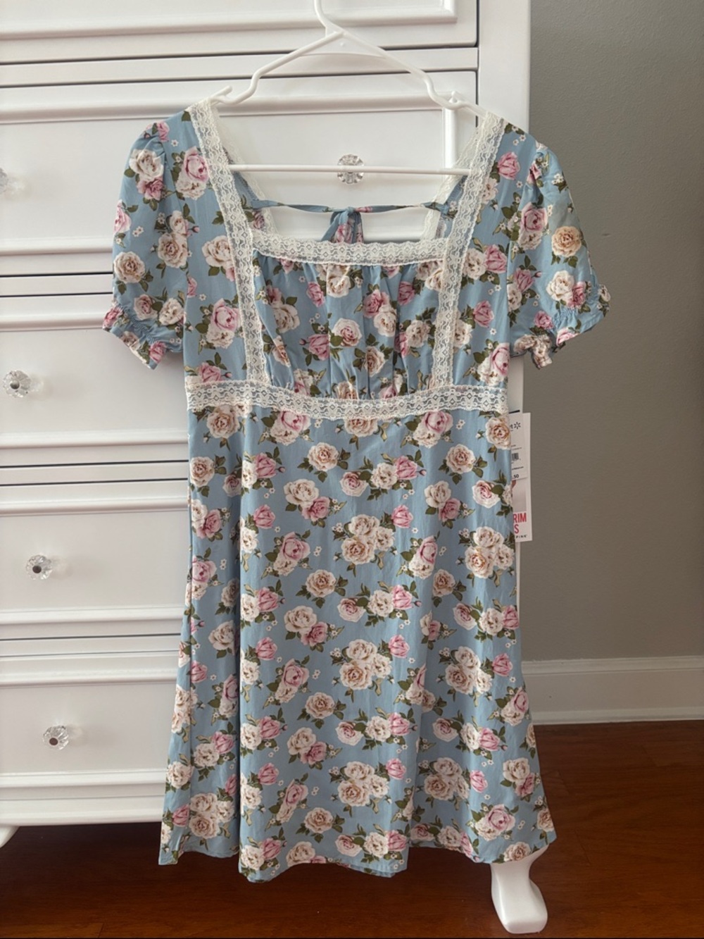 Love Tree Blue Floral Puff Sleeve Dress with Pink and Cream Roses